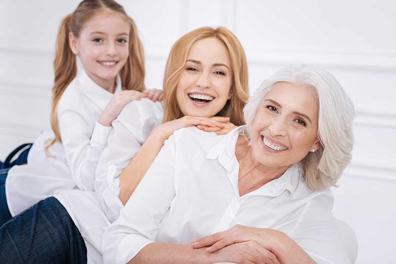 ¿Tiene derecho mi pareja a la herencia de mis padres?
